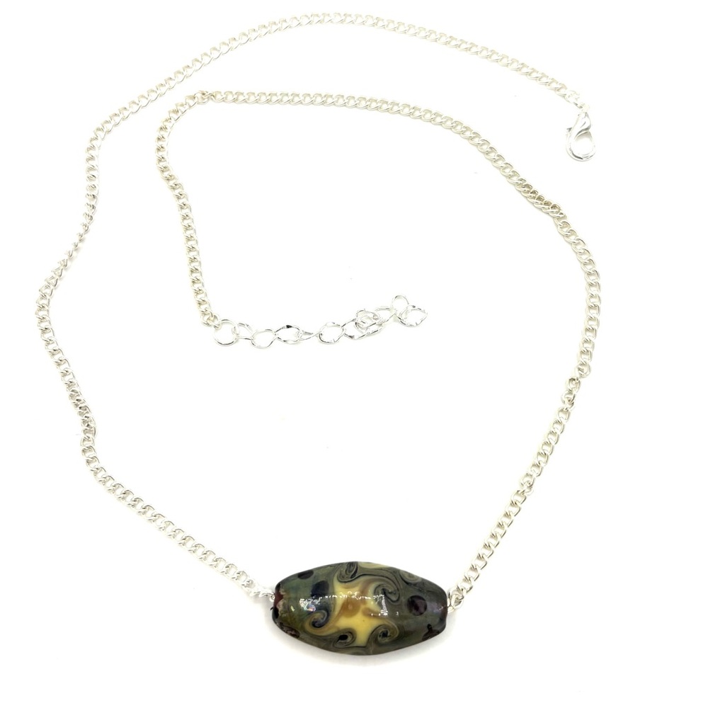 Hand Crafted Focal Bead Necklace Olive and Cream - Picture 8 of 10